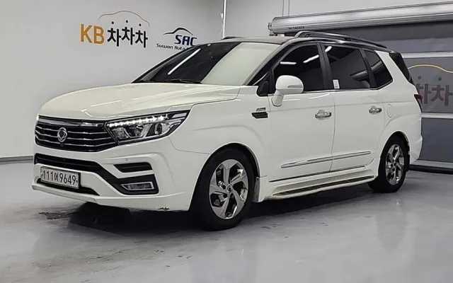 코란도 중고차 코란도투리스모 4WD RX 매물 사진 4 - 2018/03 158,624km