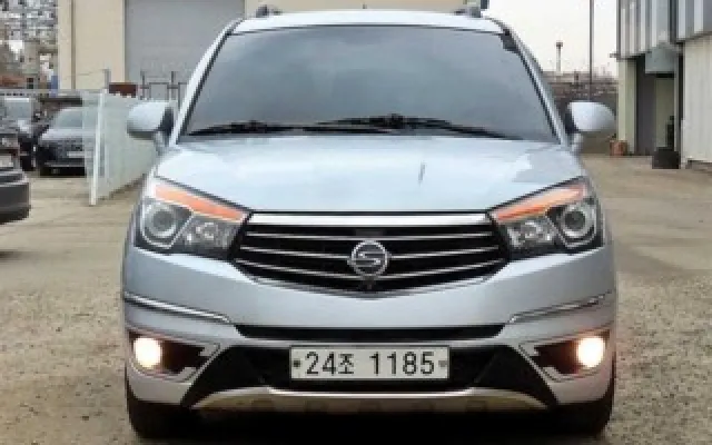 코란도 중고차 코란도투리스모 4WD TX 매물 사진 9 - 2017/02 231,784km